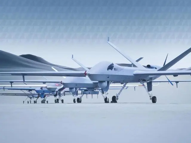 翼龙-X等20余型国产军用无人机亮相航展，，，，，，无人机协同系统日益完整